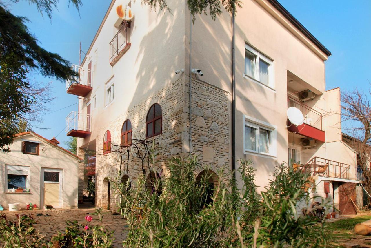 Apartments Mira 1804 Medulin Exterior photo