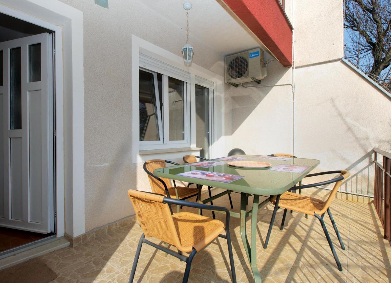 Apartments Mira 1804 Medulin Exterior photo